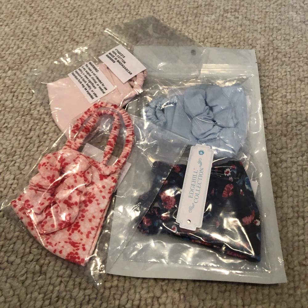 Set of 4 Child Face Mask with Scrunchy
